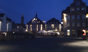 Der Marktplatz in Schwäbisch Gmünd bei Nacht