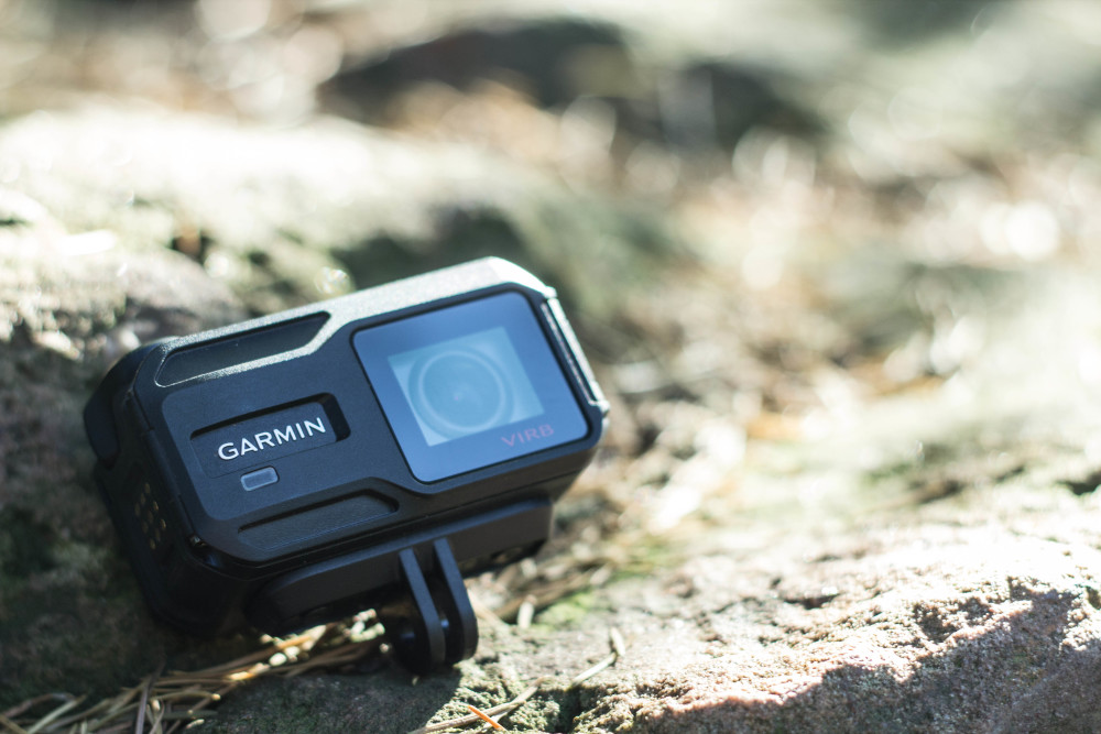 Mit GPS und Co wird die Garmin Virb XE zu einem echten Konkurrenten für die GoPro Hero 4 Silber